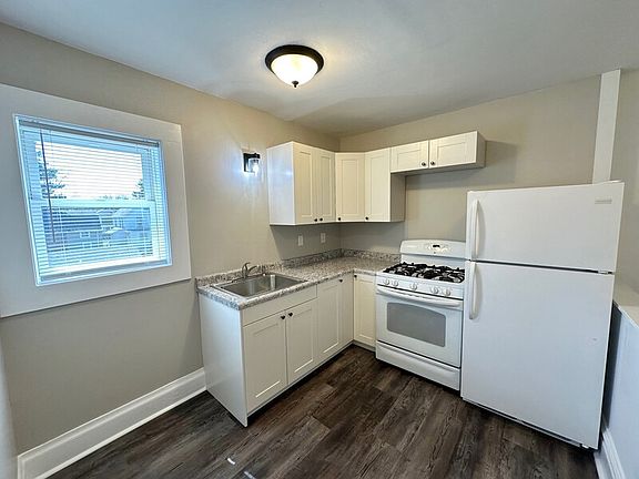 2nd image of 226 Griffing Ave APT 2