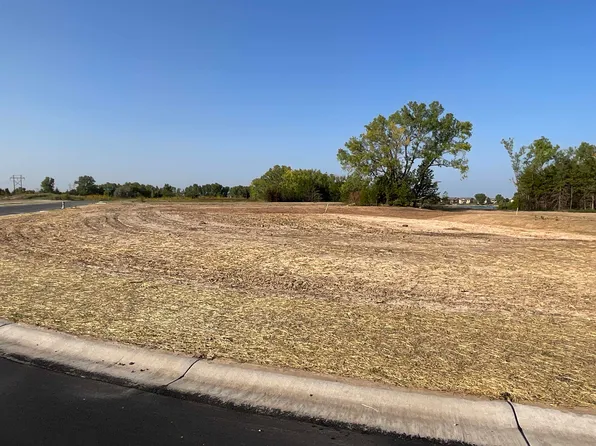 1 W Calvert St #B, Wichita, KS 67217