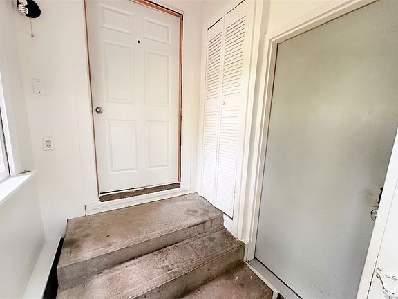 2nd image of 77 South St