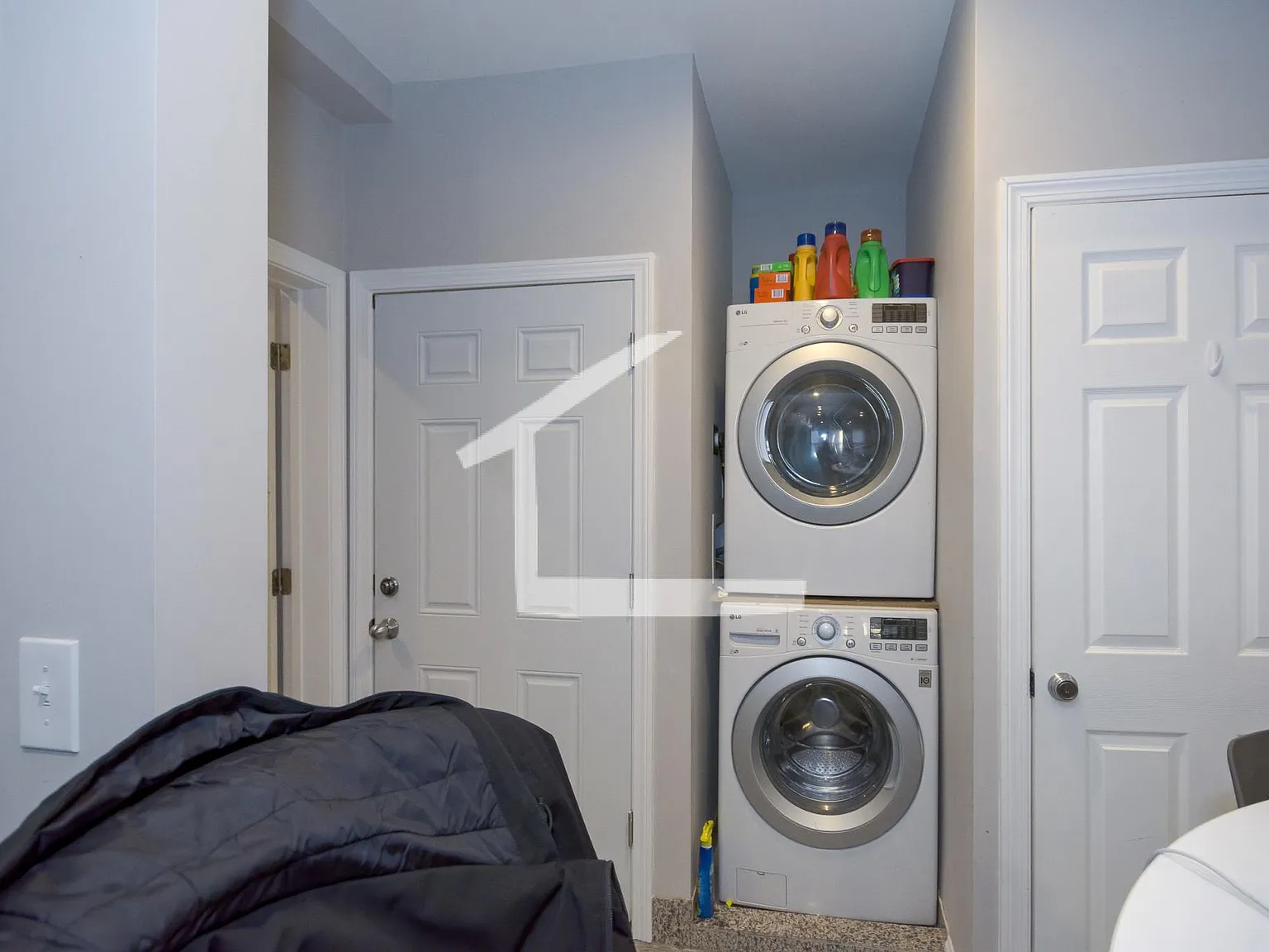 3 bed, 1.5 bath, 1500 sqft, $4,500 — Photo 4