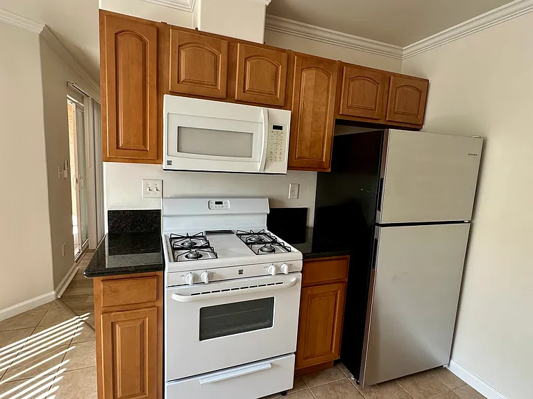 Loma Village — Photo 19