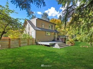 9046 Avondale Rd NE, Redmond, WA 98052