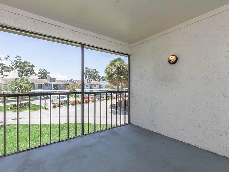 Westwood Crossing — Photo 112