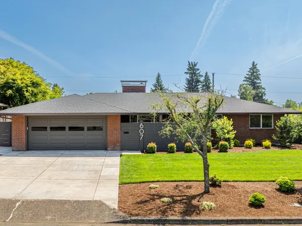 607 W 35th St, Vancouver, WA 98660