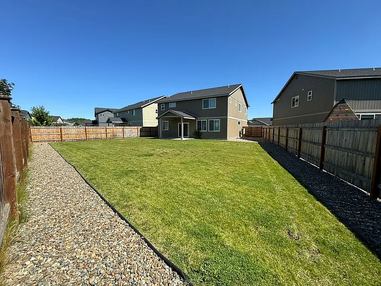 2108 W Sunnyview Ln — Photo 30