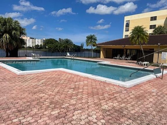5th image of 6575 W Oakland Park Blvd APT 218