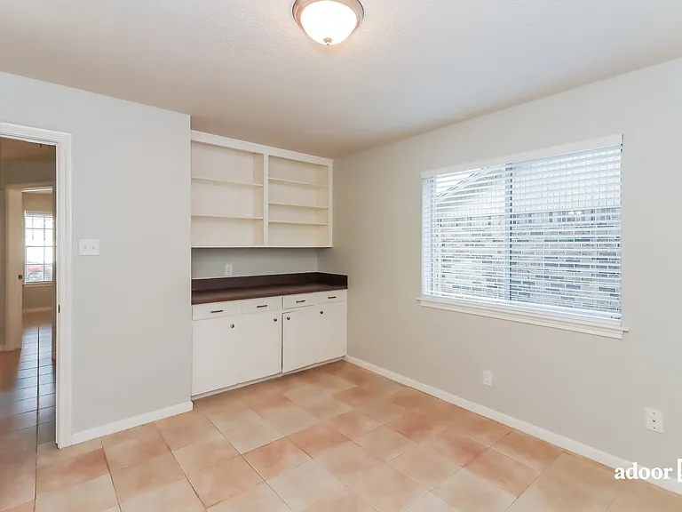 8119 Warren Rd — Photo 7