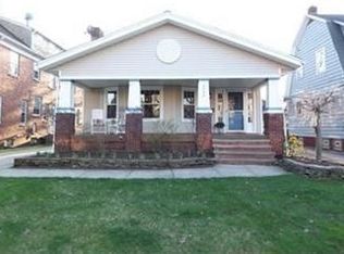 2230 Kerrwood Rd, Cleveland Heights, OH 44118