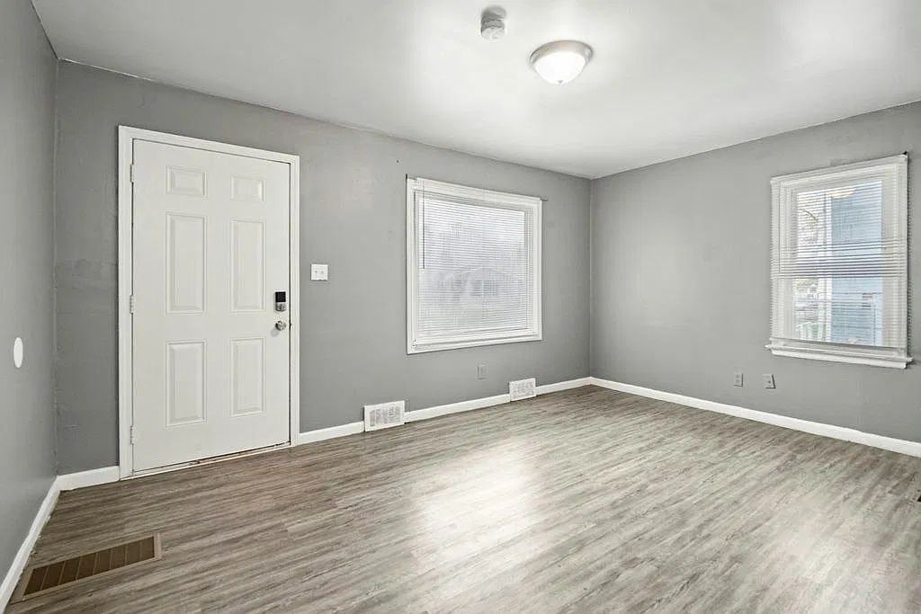 1304 East 18th Avenue, Unit 1304 — Photo 2