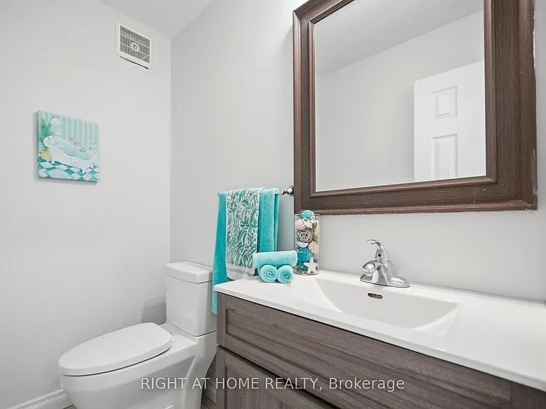 2349 Strawfield Ct — Photo 12