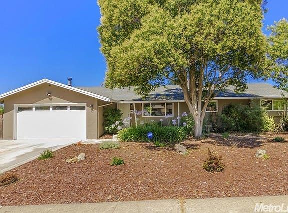 2nd image of 4929 Arbardee Dr