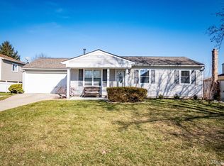 3676 Barberry Cir, Wixom, MI 48393