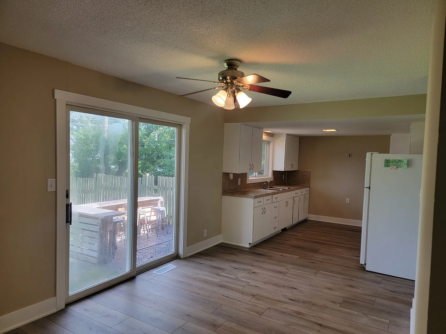 2 bed, 850 sqft, $1,850 — Photo 4