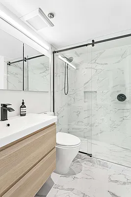 Rented by Compass | media 18