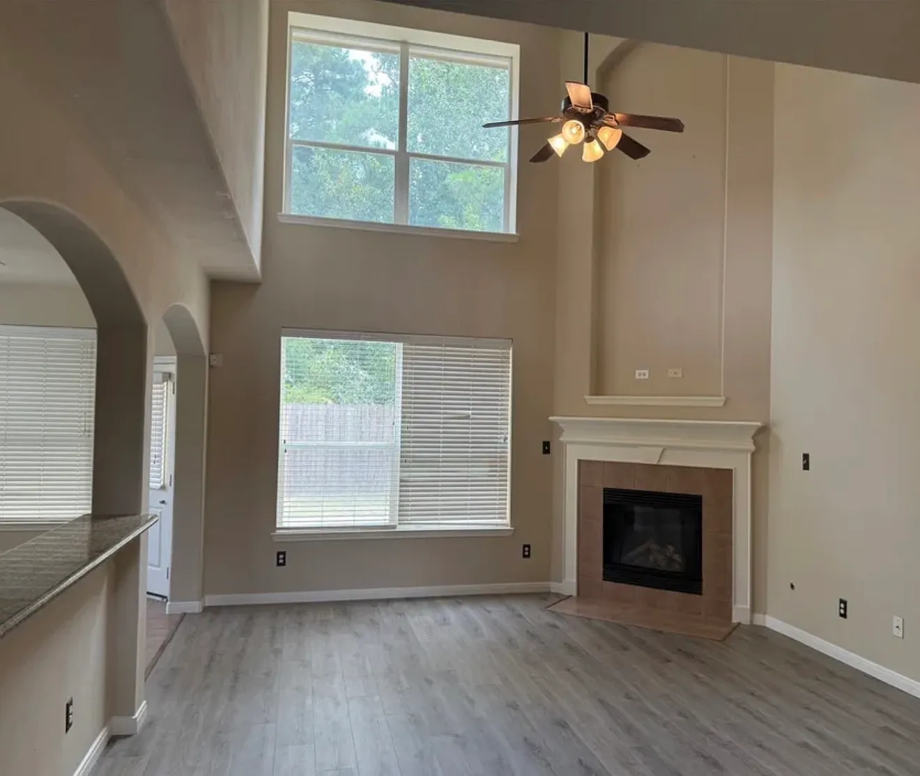 4 bed, 2.5 bath, 2465 sqft, $2,550 — Photo 4
