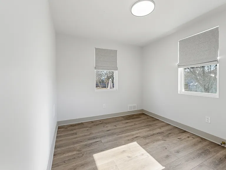 3615 Kenmar Rd — Photo 6