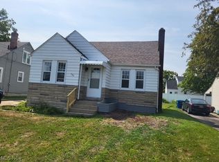 242 Wilson St, Struthers, OH 44471