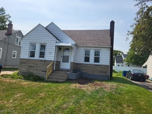 242 Wilson St, Struthers, OH 44471