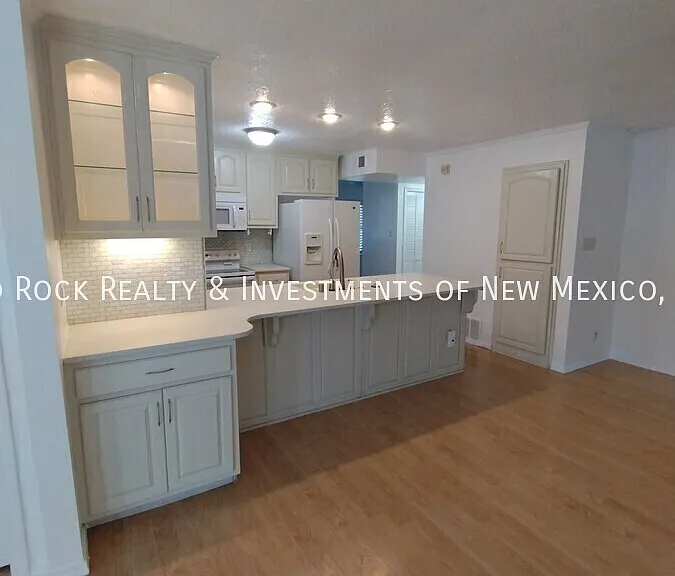 8125 Eddy Ave NE — Photo 8