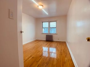 21-40 Steinway St #C1, Astoria, NY 11105
