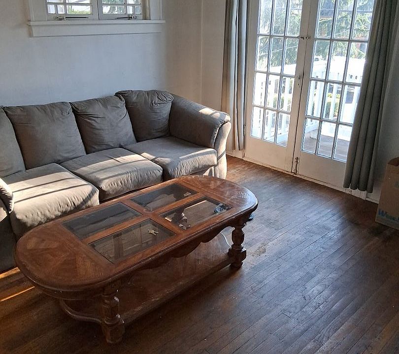 2nd image of 4738 16th Ave NE #9