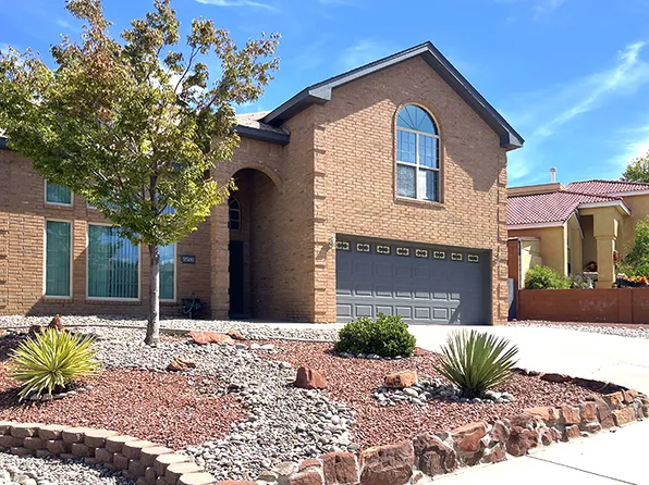 9500 Clearwater St NW, Albuquerque, NM 87114