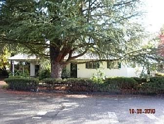 1st image of 1061 SE Clarey Ave