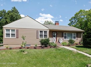 2006 Maple Ave, Downers Grove, IL 60515