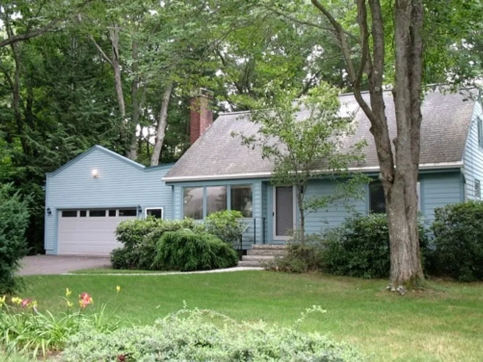 27 Magean St