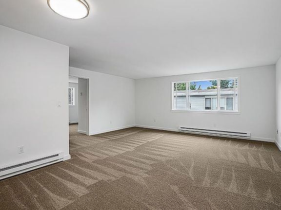 3rd image of 13737 32nd Ave NE APT 3