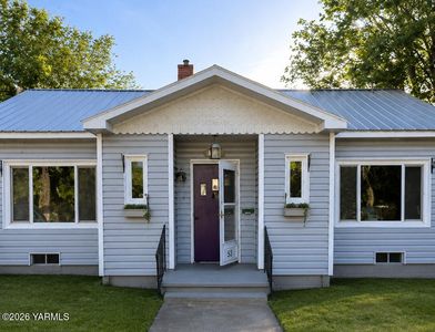 310 S 13th Ave, Yakima, WA, 98902