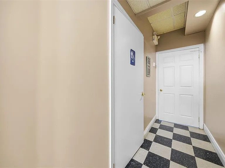 580 Murphy Rd #3 — Photo 11