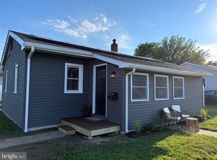 129 Magnolia St, Carneys Point, NJ 08069