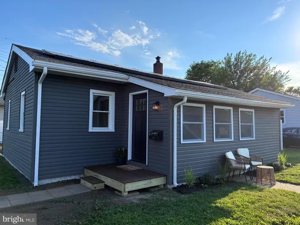 129 Magnolia St, Carneys Point, NJ 08069