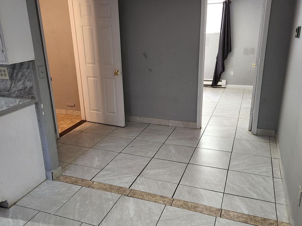 1st image of 1837 W Mosier Pl #1841B