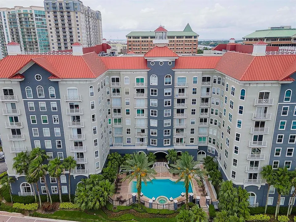 700 Harbour Island Blvd #307