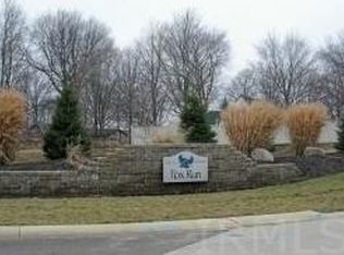 1402 Fox Run Dr #32, Marion, IN 46952