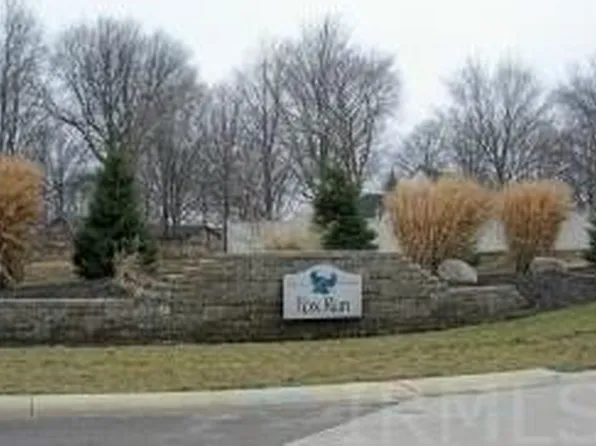 1402 Fox Run Dr #32, Marion, IN 46952