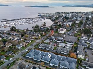 Seagate Village, Sidney, BC V8L 3B3