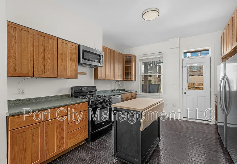207 S Ellwood Ave — Photo 8