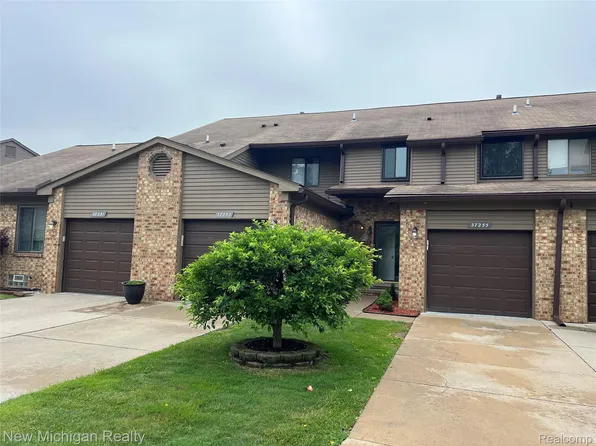 37255 Glenbrook Dr, Clinton Township, MI 48036