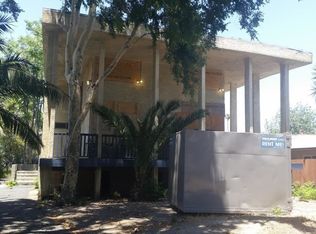 635 W Tichenor St, Compton, CA 90220