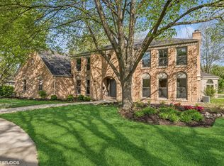 710 Parkview Cir, Elk Grove Village, IL 60007