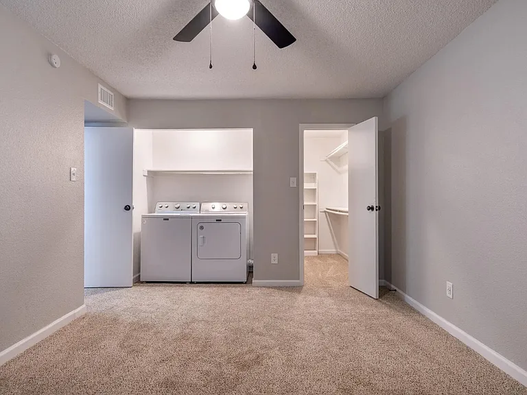 Skylar Pointe — Photo 5