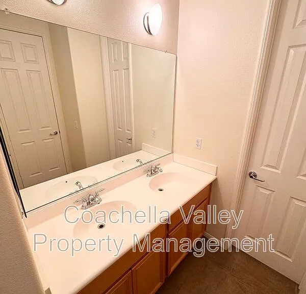 138 Shoreline Dr — Photo 41