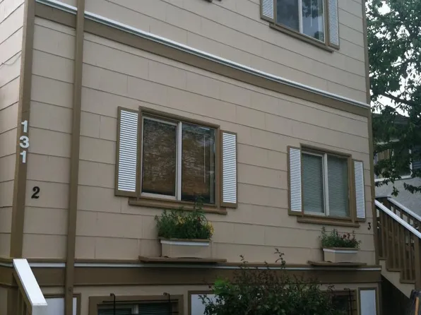 133 21st Ave E #A, Seattle, WA 98112