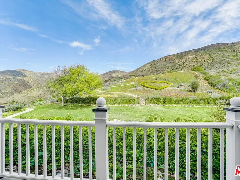 6277 Sea Star Dr — Photo 40