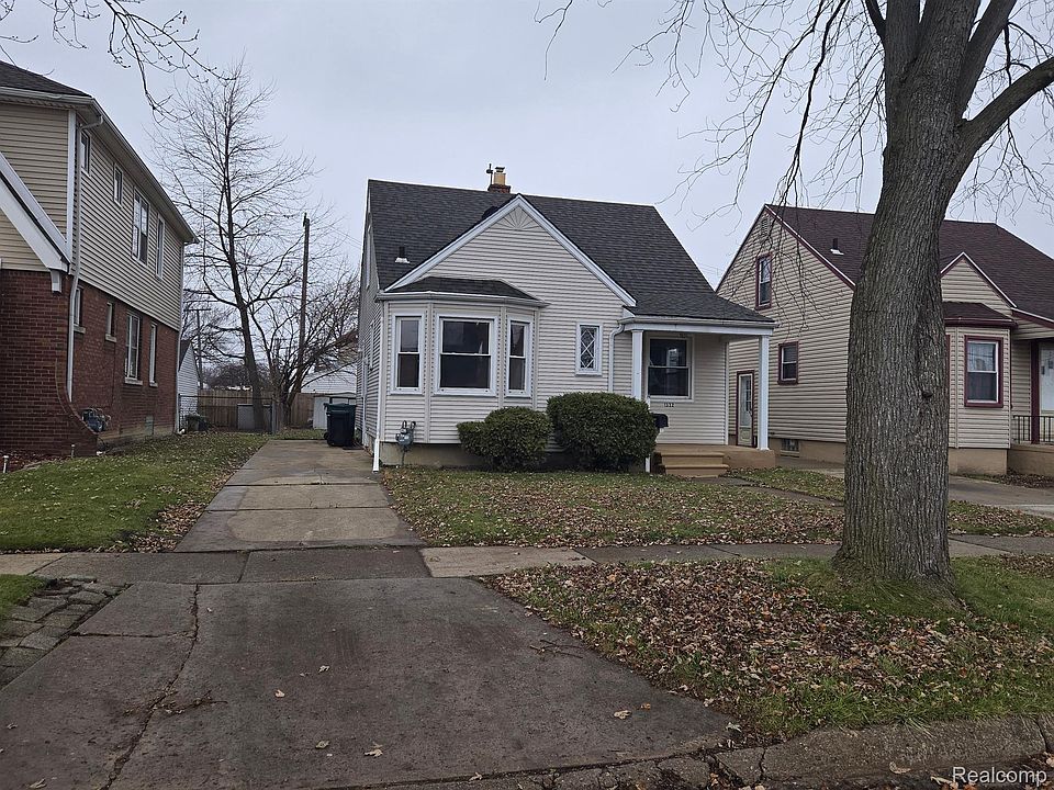 1st image of 1332 Capitol Ave