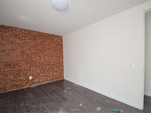 5th image of 974 Saint Nicholas Ave APT 3F