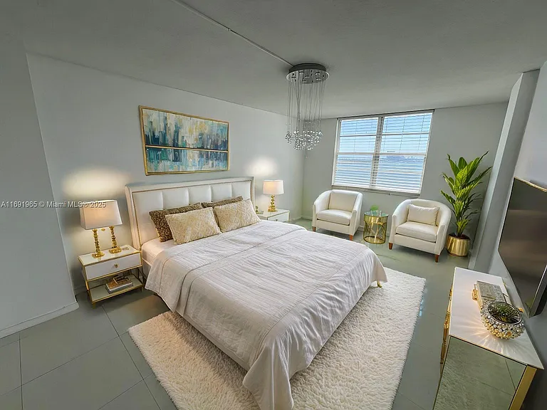 500 Bayview Dr #620 — Photo 33